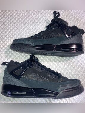Nike Air Jordan Spizike Low Boys Size 4Y (BLACK CAT) Athletic Shoes Sneakers